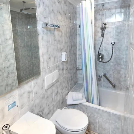 فندق Schwanstein 3*