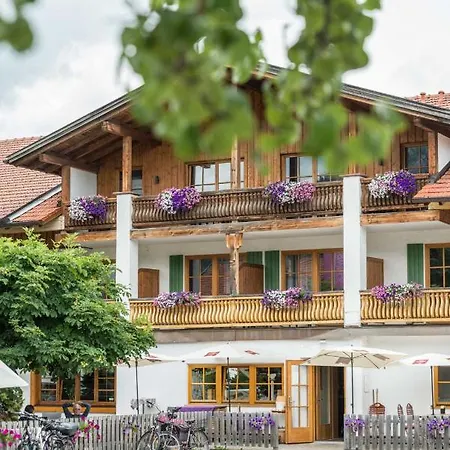 Schwanstein Szálloda 3*