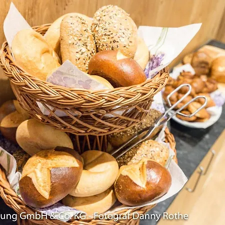 فندق Schwanstein 3*