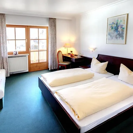 ダス シュヴァンシュタイン 3* シュヴァンガウ