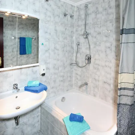 ダス シュヴァンシュタイン 3*