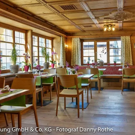 ダス シュヴァンシュタイン 3*